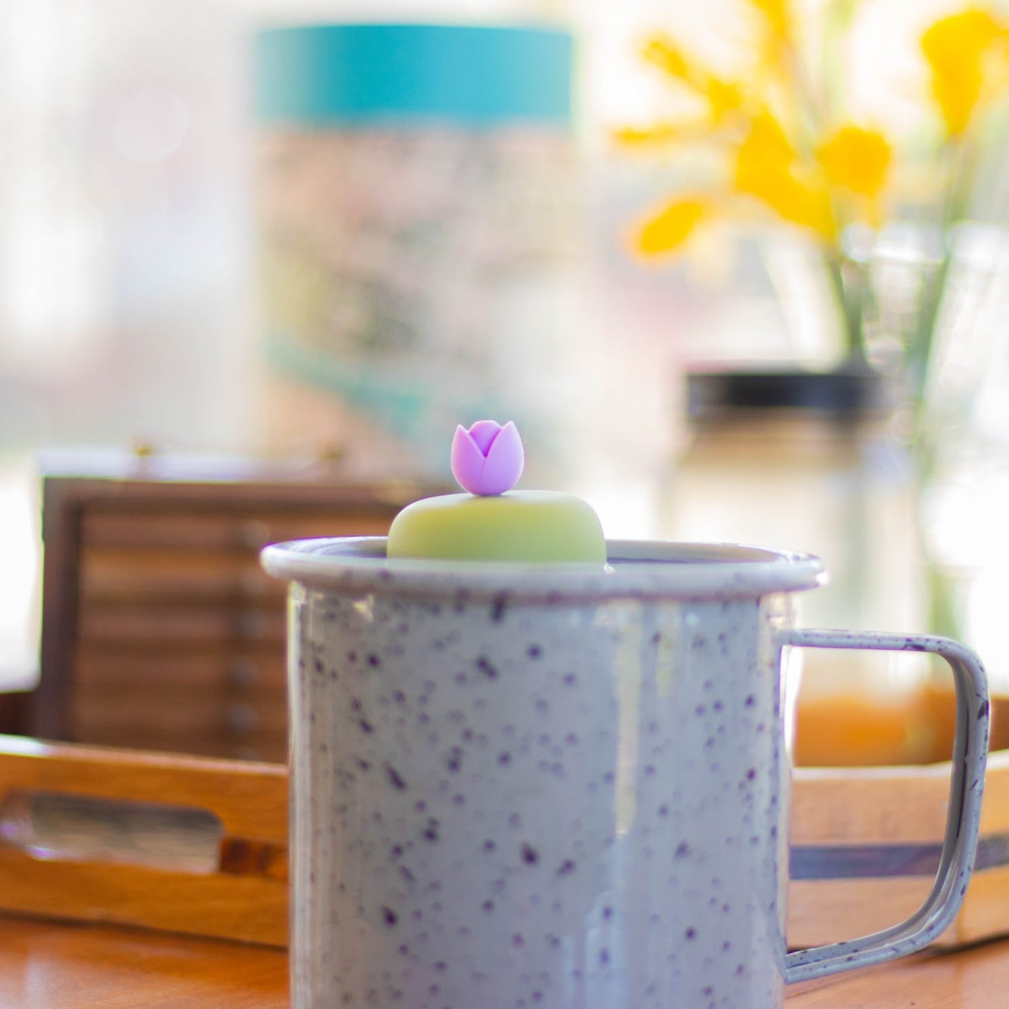 Purple Tulip Flower Floating Tea Steeper™