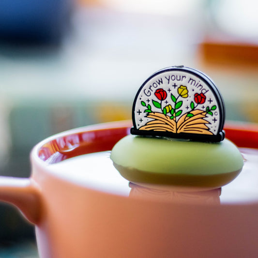 Floating Books Open Your Mind Tea infuser