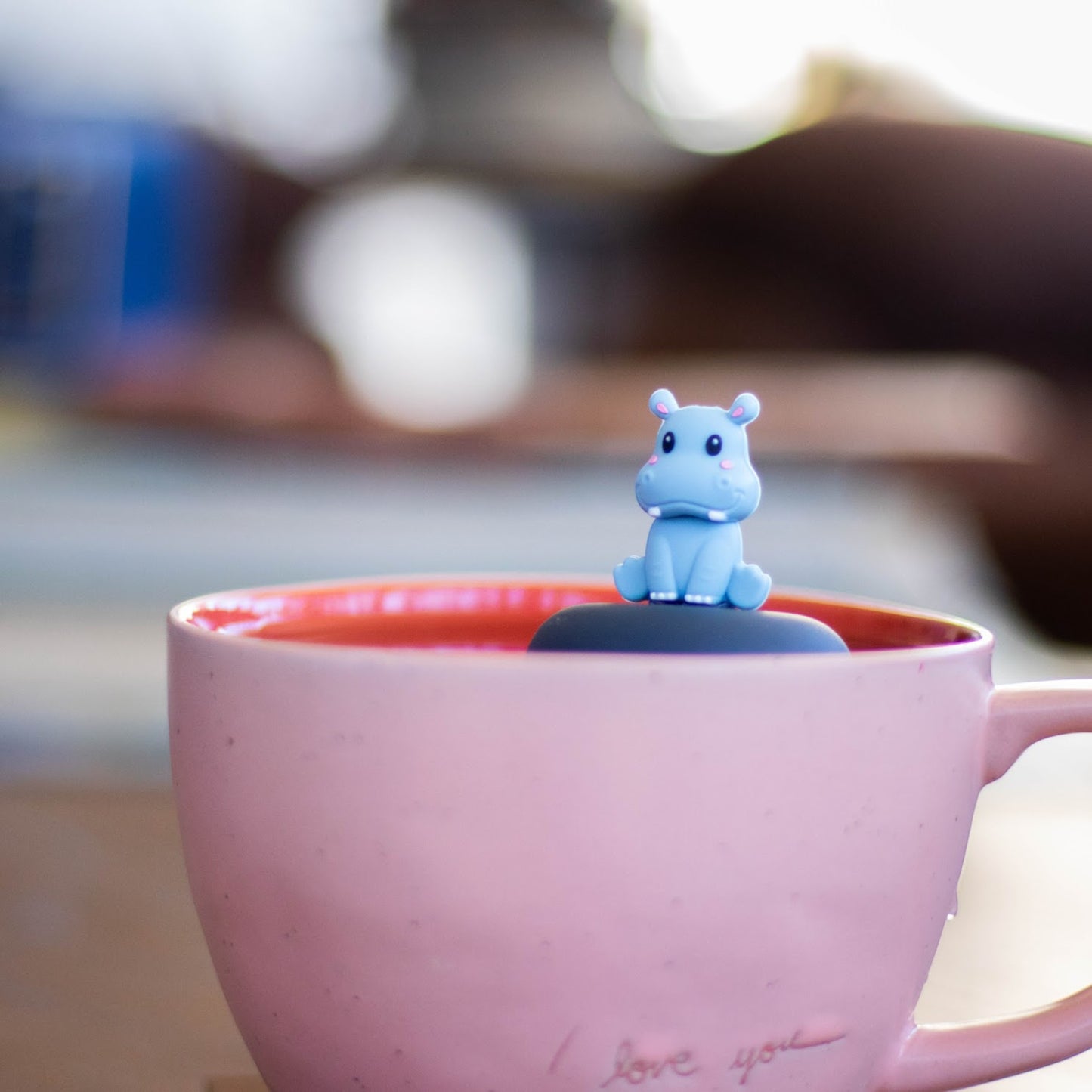 Baby Hippo Floating Tea Steeper™