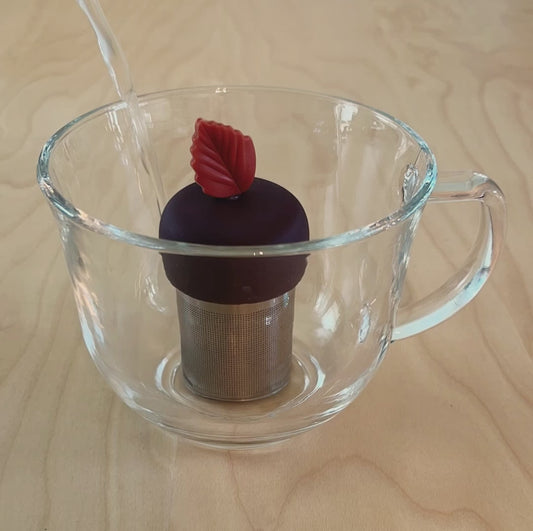 Red Fall Leaf Floating Tea Steeper I Brown Base