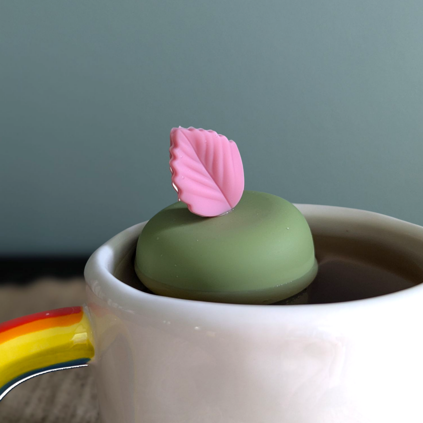 Pink Herb Leaf Floating Tea Steeper