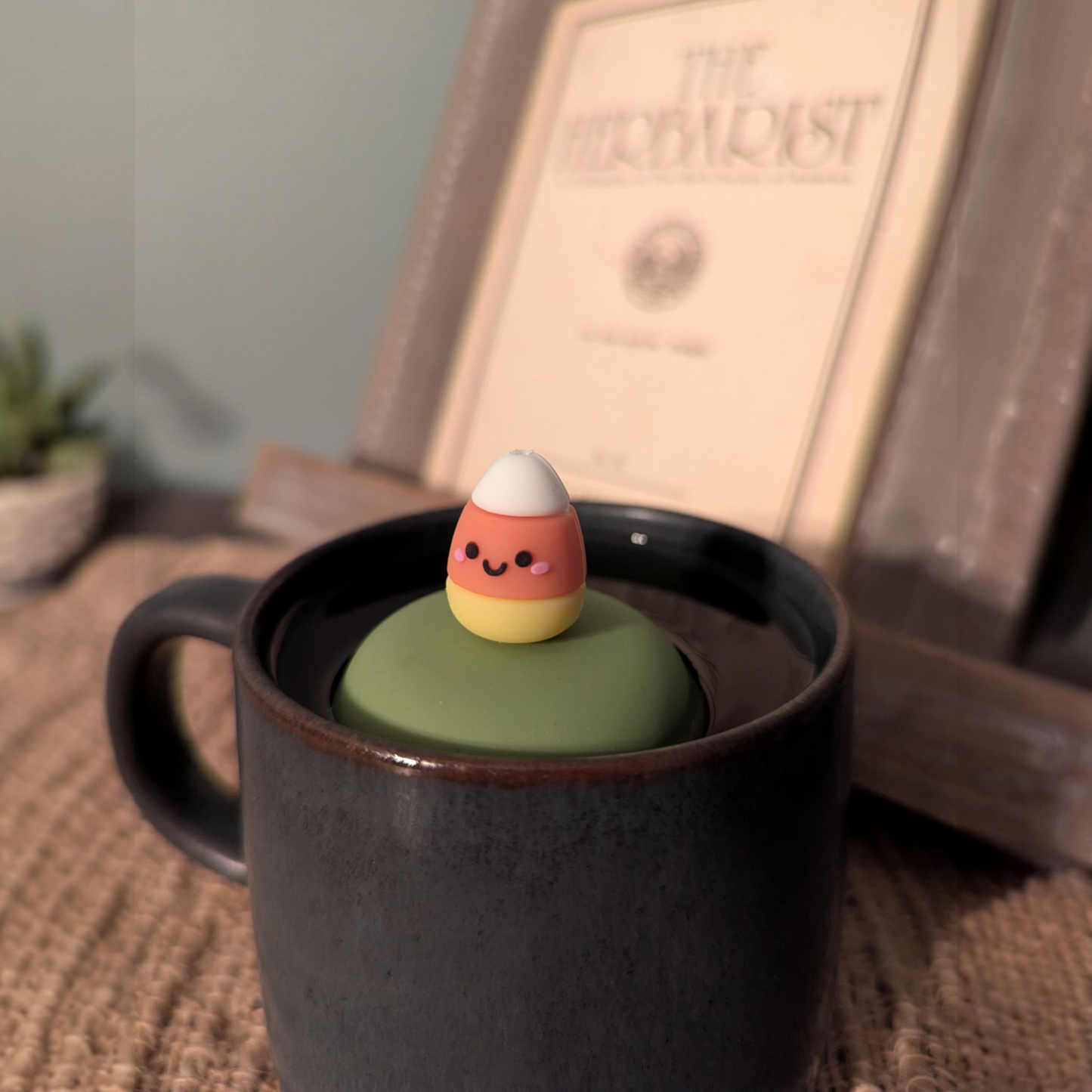 Candy Corn Floating Tea Steeper™