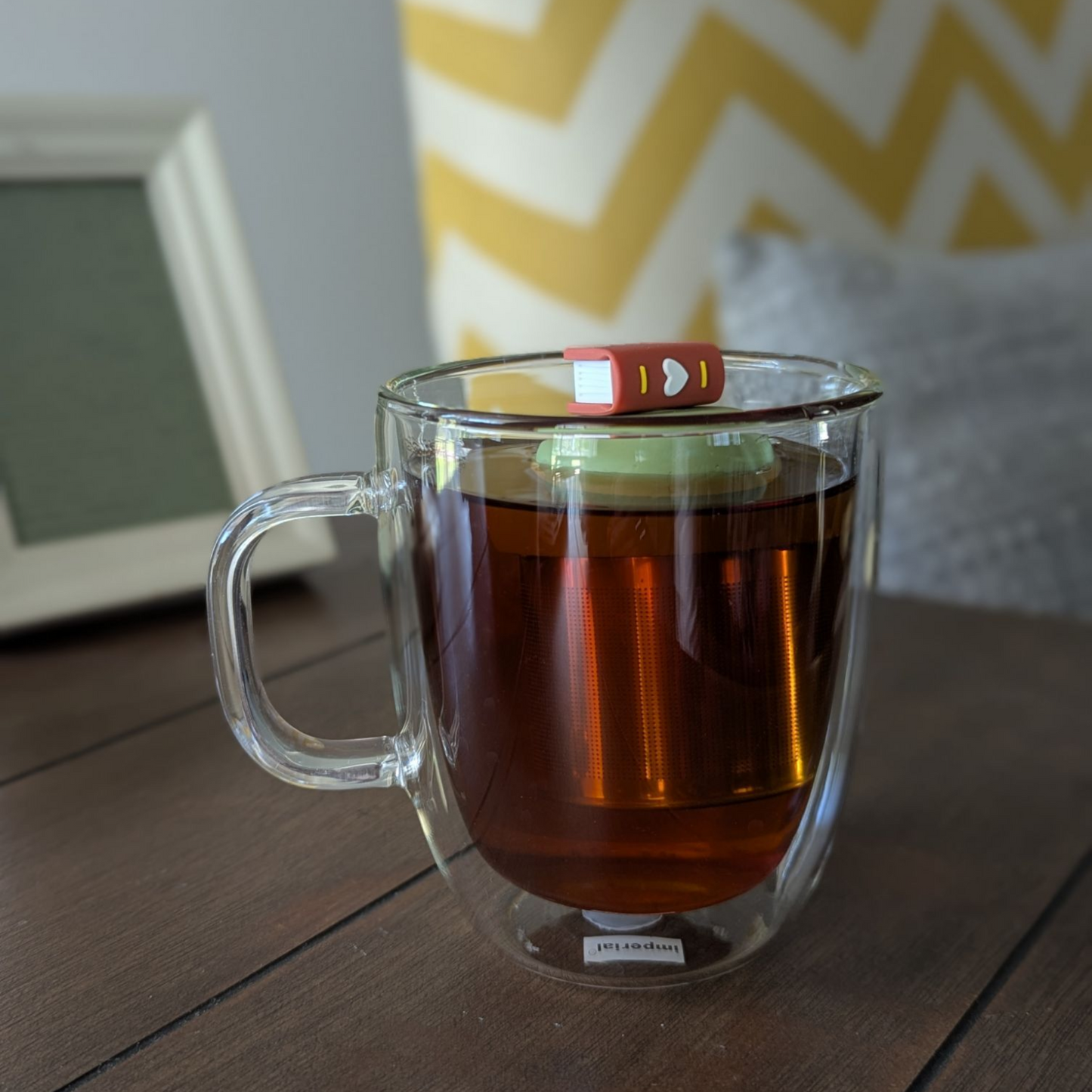 Brown Book Floating Tea Steeper™