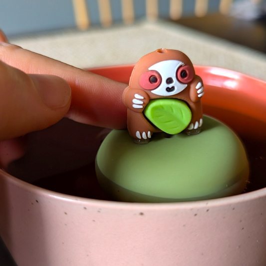 Floating Hungry Sloth Tea infuser