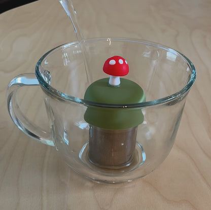 Bright Red Mushroom Floating Tea Steeper I Green Base