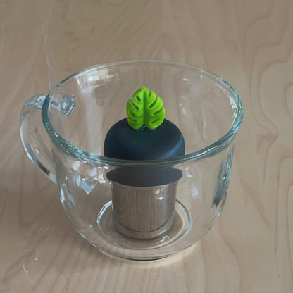 Bright Green Monstera Leaf Floating Tea Steeper I Grey Base