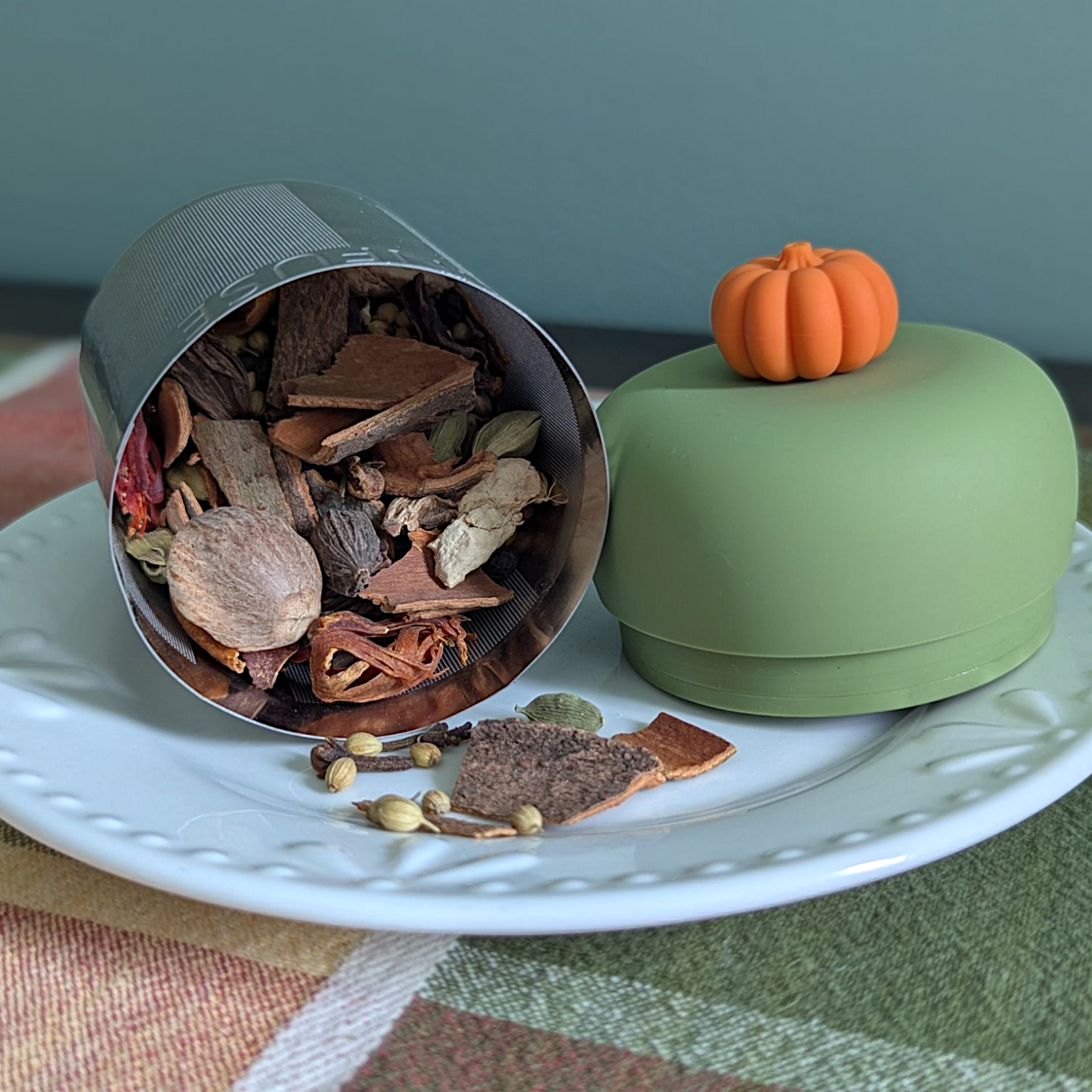 Floating Large 3D pumpkin Tea infuser