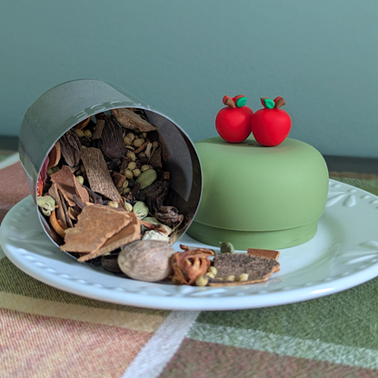 Floating Large Apples Tea infuser