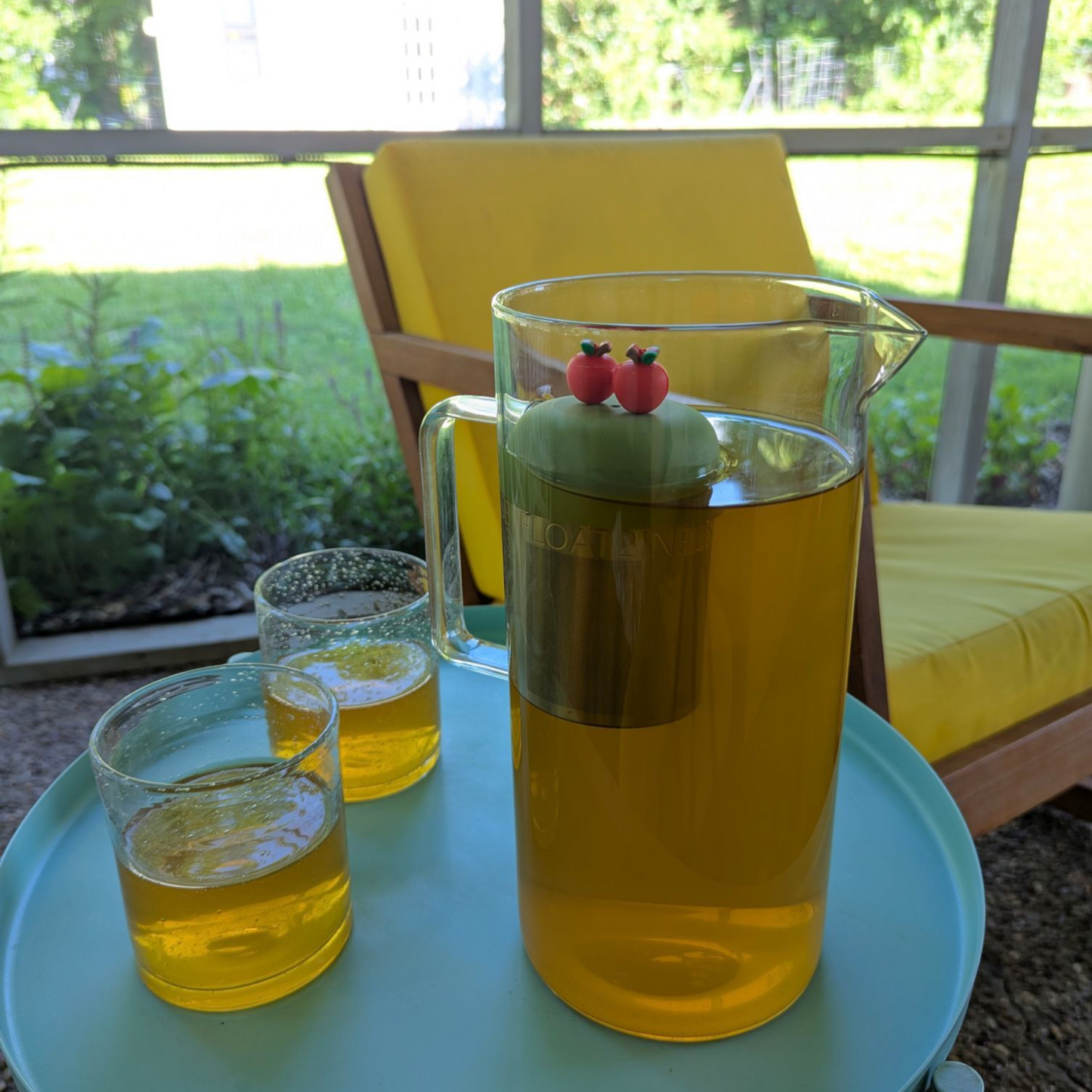 Floating Large Apples Tea infuser