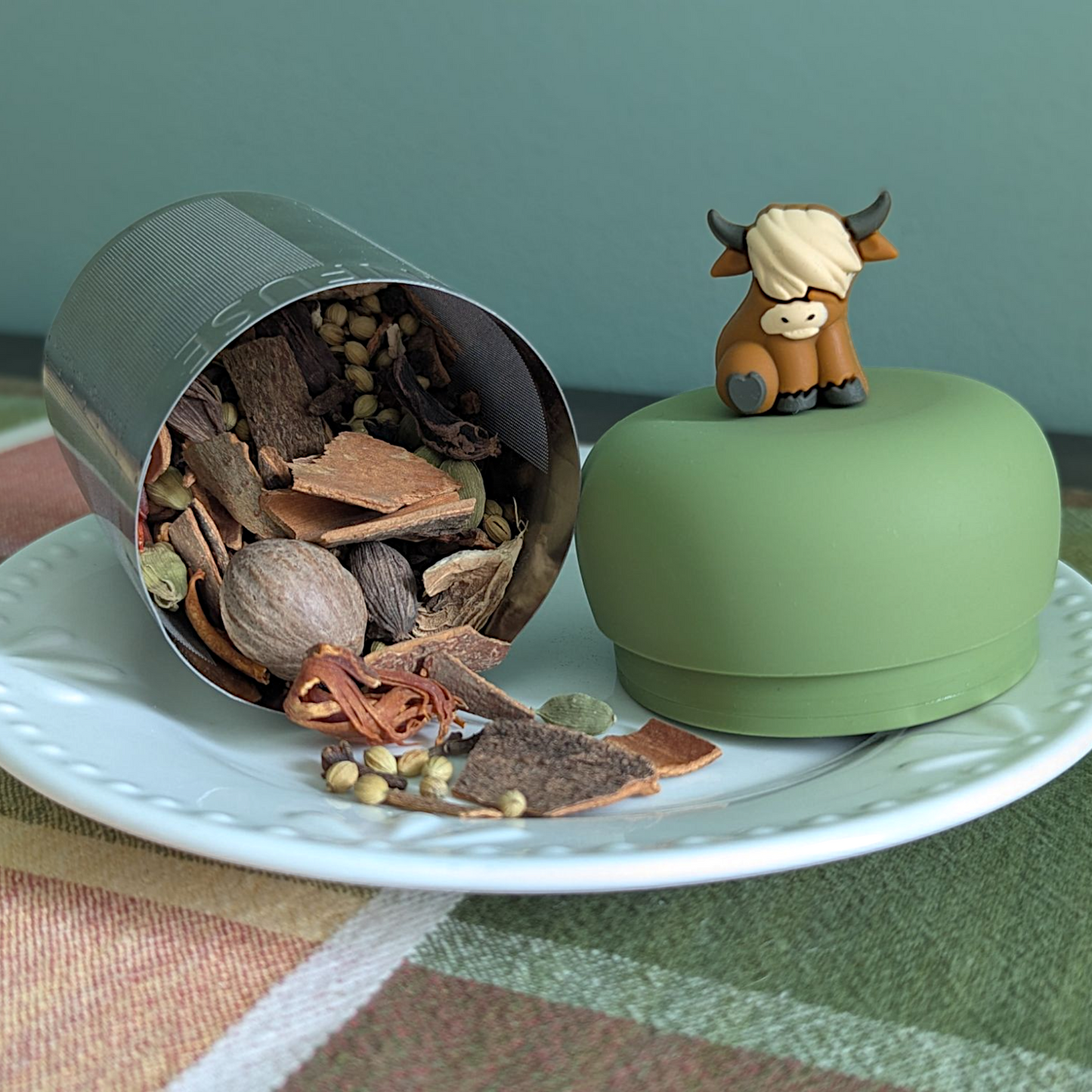 Floating Large Highland Cow Tea infuser