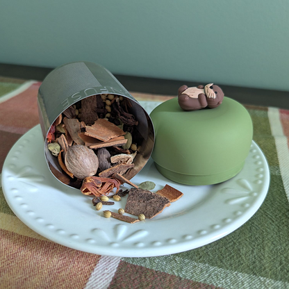 Floating Large Otter Tea infuser