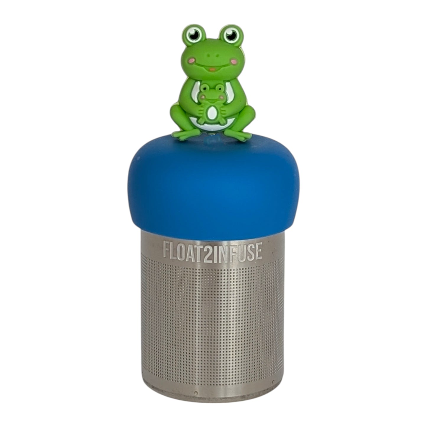 green frog mom holding baby frog tea infuser  for loose leaf tea with fine mesh stainless steel tea strainer that reads FLOAT2INFUSE on a blue base with white background