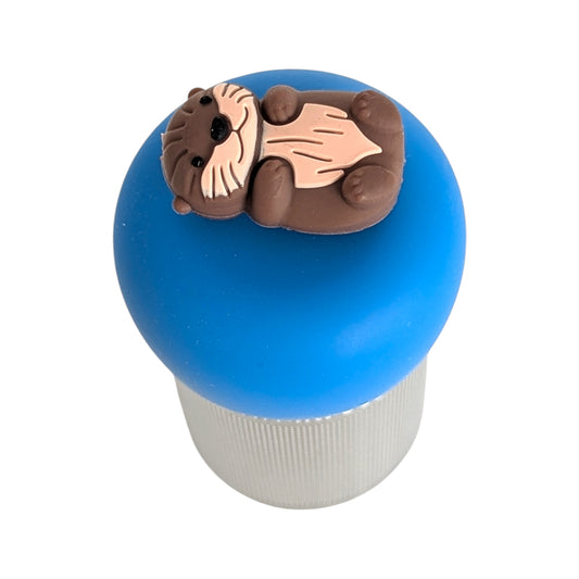 happy otter tea infuser with blue base for loose leaf tea with fine mesh stainless steel tea strainer that reads FLOAT2INFUSE with white background